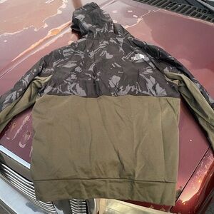 North face light weight jacket multicam black  green waffle design
